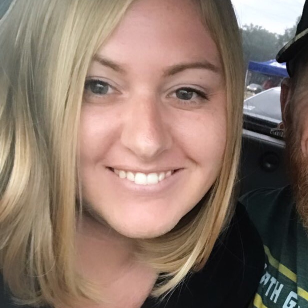 Meet your Posher, Whitney